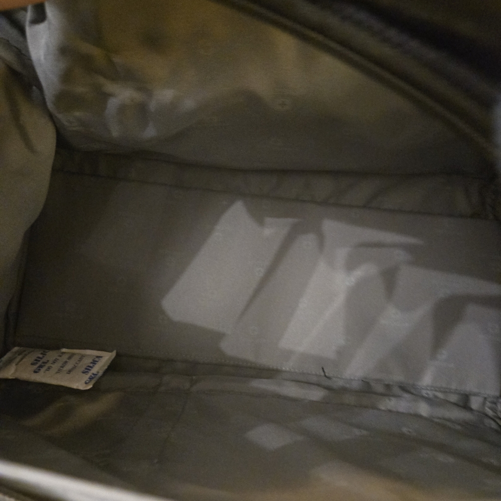 New Swissgear navy small travel or gym bag - Picture 7 of 7